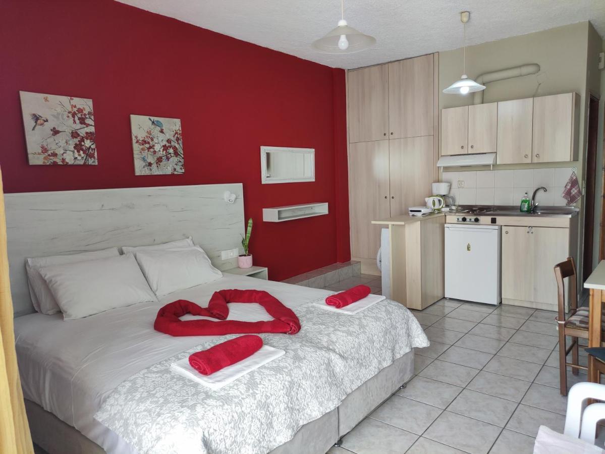 Steps From The Beach Aprt La Canea Exterior foto